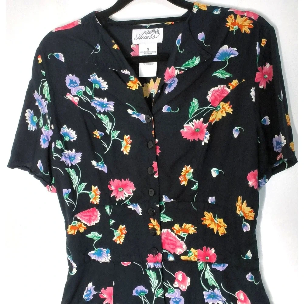 Access Vintage Floral Romper Shorts Women Small Black Short Sleeve‎ Button Front